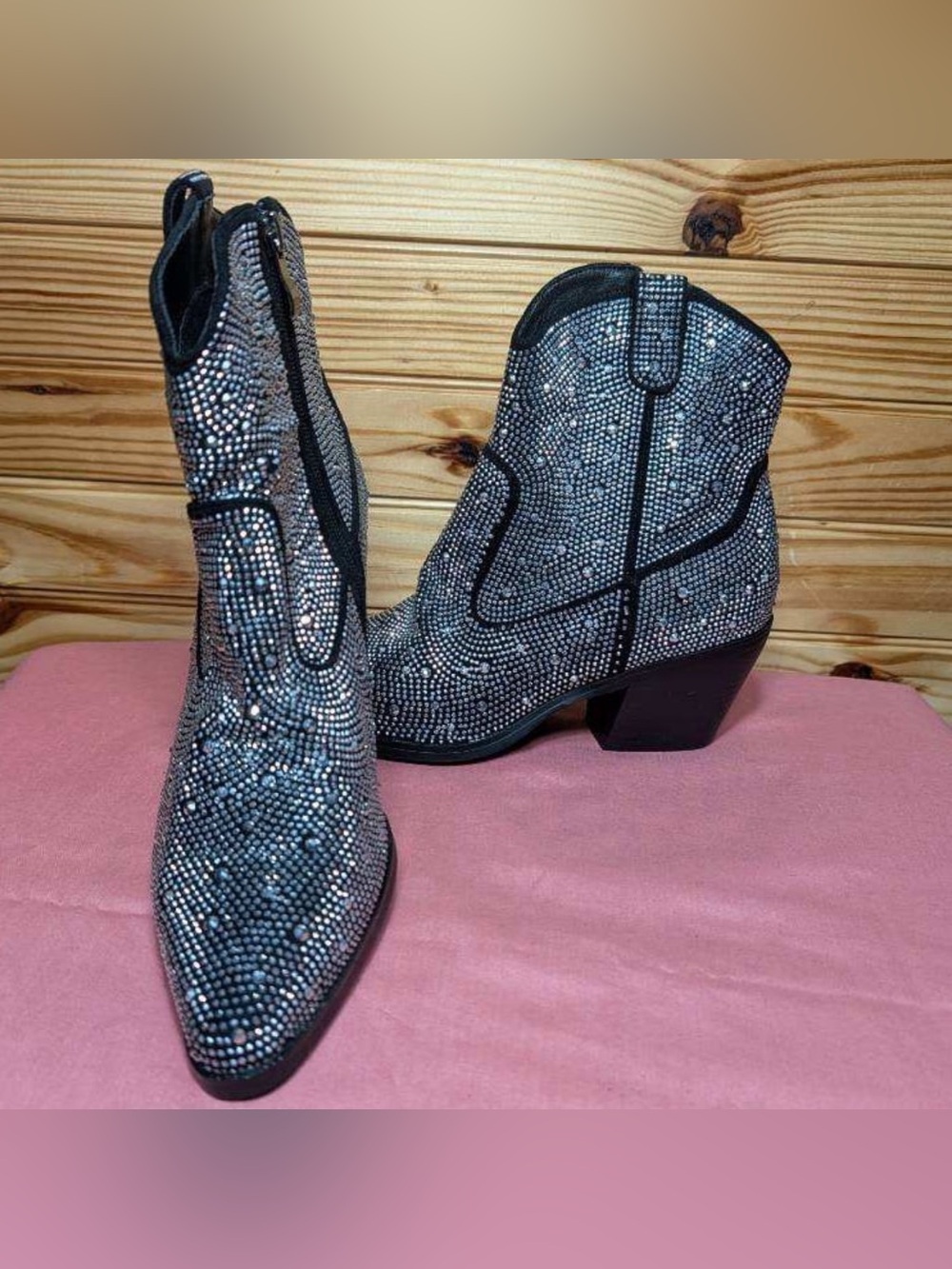 Unbranded rhinestone short cowboy boots booties women’s 6.5 NEW